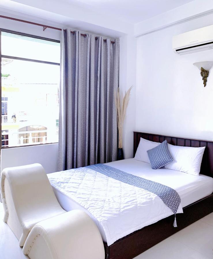 Phong Luu Hotel Nha Trang Bagian luar foto
